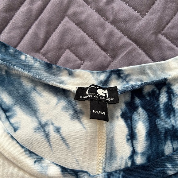 Cable & Gauge Shark-Tail Tunic - Picture 3 of 4